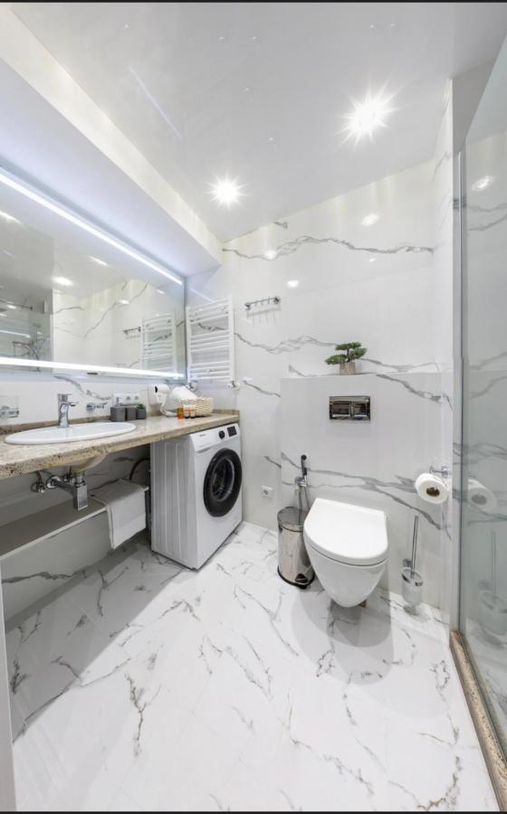 Crystal Deluxe, Four Seasons F2, New Gudauriアパートメント エクステリア 写真